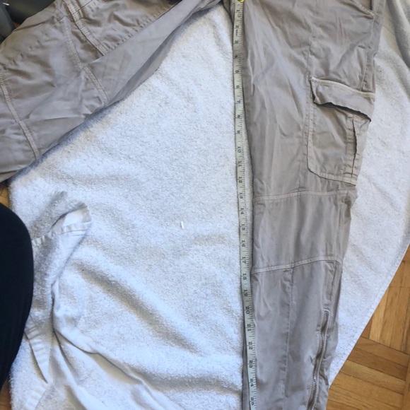 J Brand Pants. Size 30 - Picture 9 of 14